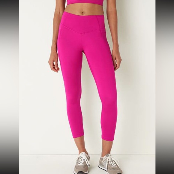 Victoria's Secret Pants - Victoria’s Secret Sweat On Point Legging